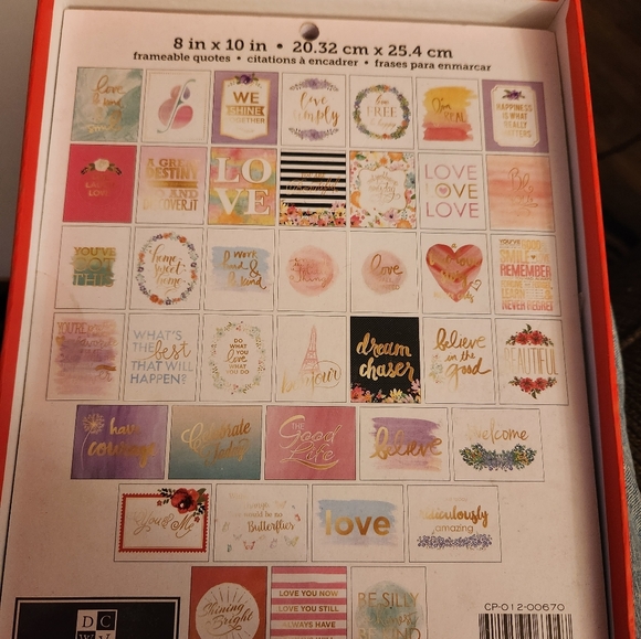 DCWV Frameable Quote Booklet - Picture 2 of 4